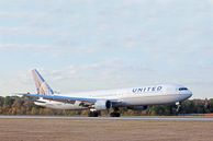 United Airlines: B767