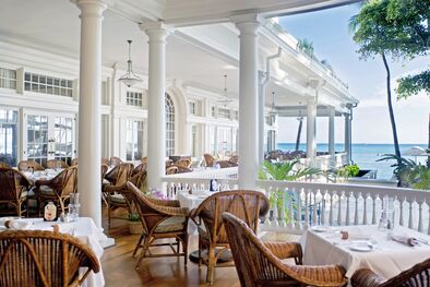 Hotel Oahu Moana Surfrider a Westin Resort & Spa Exterior