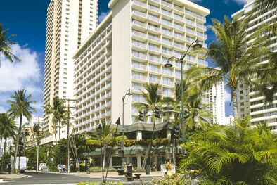 Hotel Oahu Pacific Beach Hotel Exterior