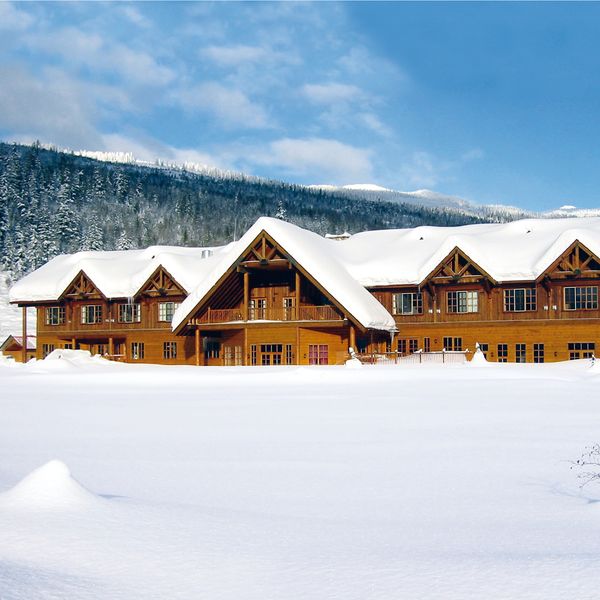 Hotel, Revelstoke Glacier House Resort CANUSA