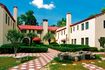 Wakulla Springs Lodge