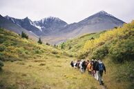 Wanderreisen: Wandern durch die Berge