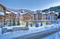 Hotel British Columbia First Tracks Lodge Exterior