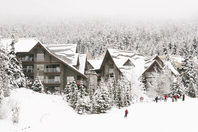 Hotel British Columbia Aspens on Blackcomb Exterior