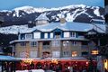 Hotel British Columbia Town Plaza Suites Exterior