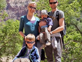 Mitarbeiterin Svenja mit Familie im Zion Nationalpark