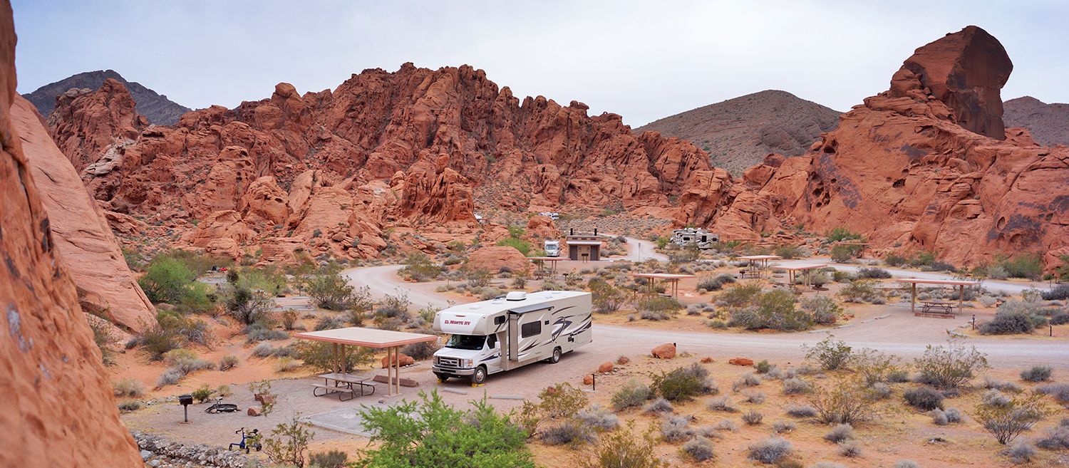 Wohnmobil im Canyon am Valley of Fire