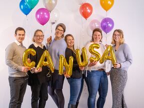 Partystimmung zum Firmenjubiläum von CANUSA TOURISTIK