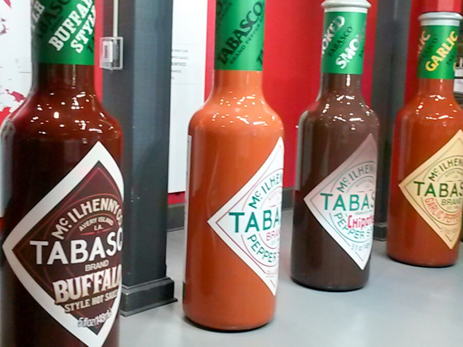 ÃœberlebensgroÃŸe Tabasco Flaschen, Avery Island