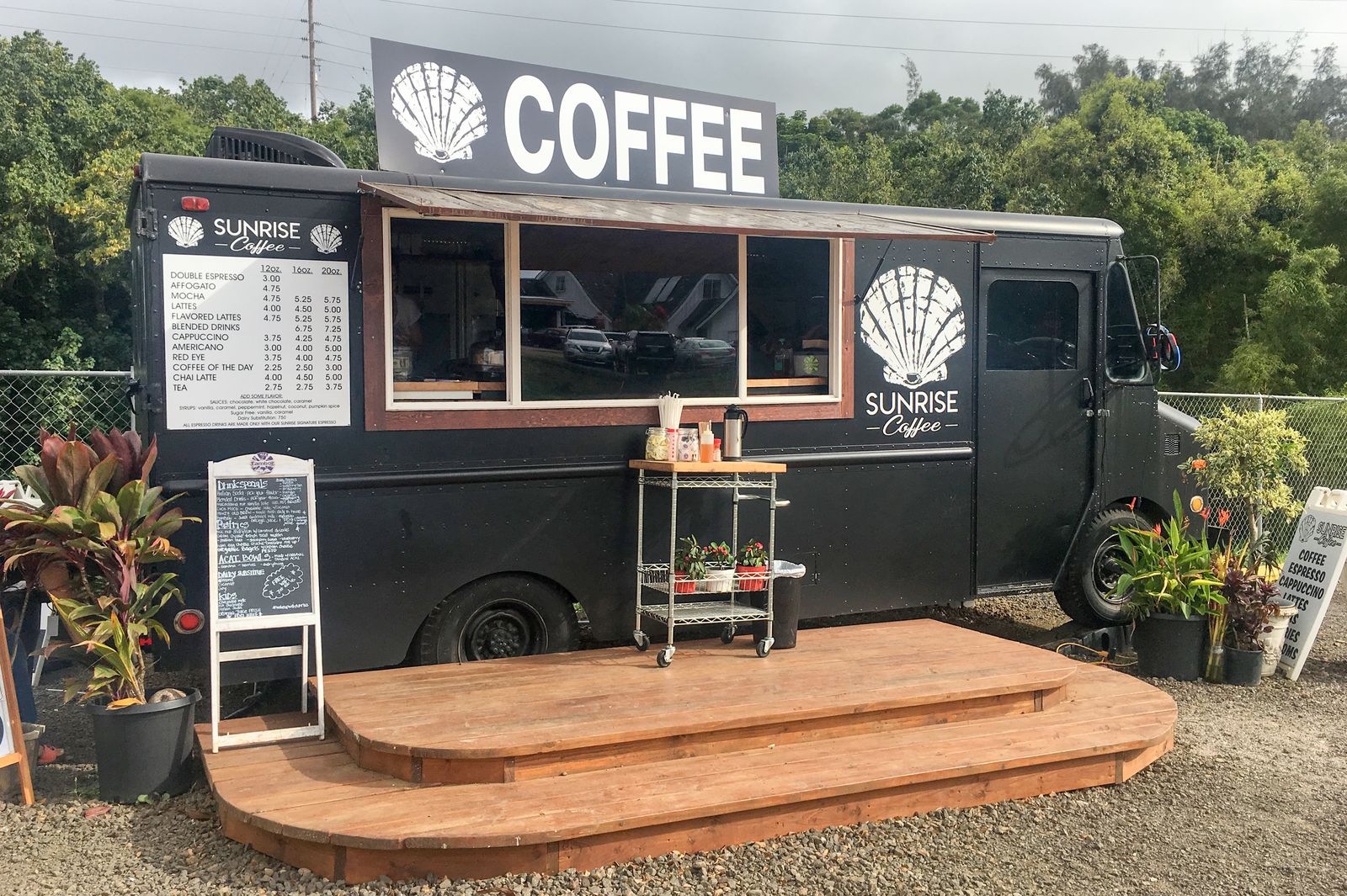 Der Truck des Sunrise Coffee auf der hawaiischen Insel Kauai