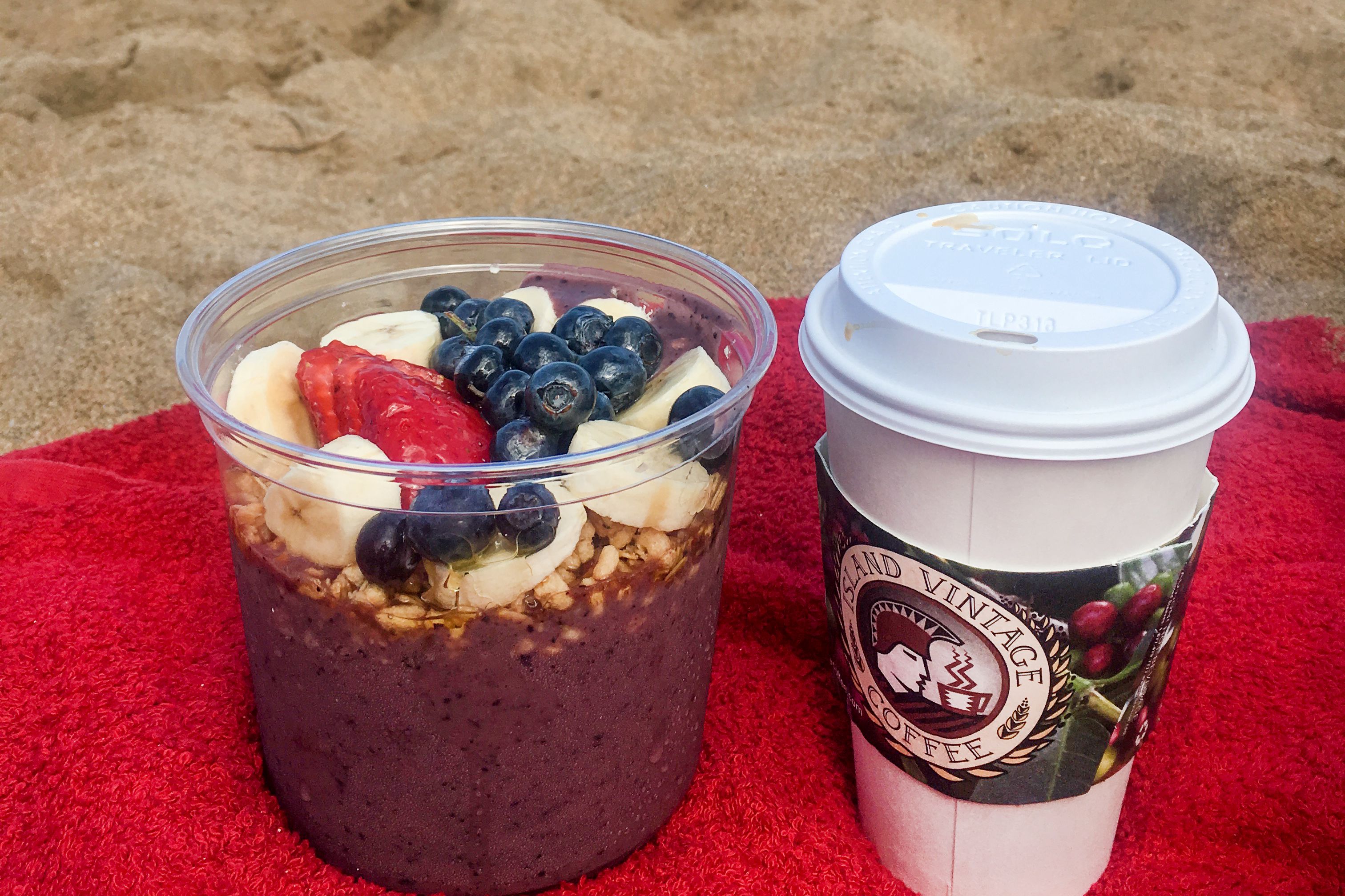 Acai Bowl at it's best! CANUSA