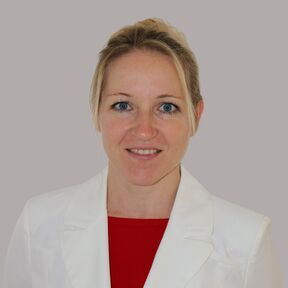 allgemein/mitarbeiter/fra/sandra-walzer-hell.cr5314x3543-745x895