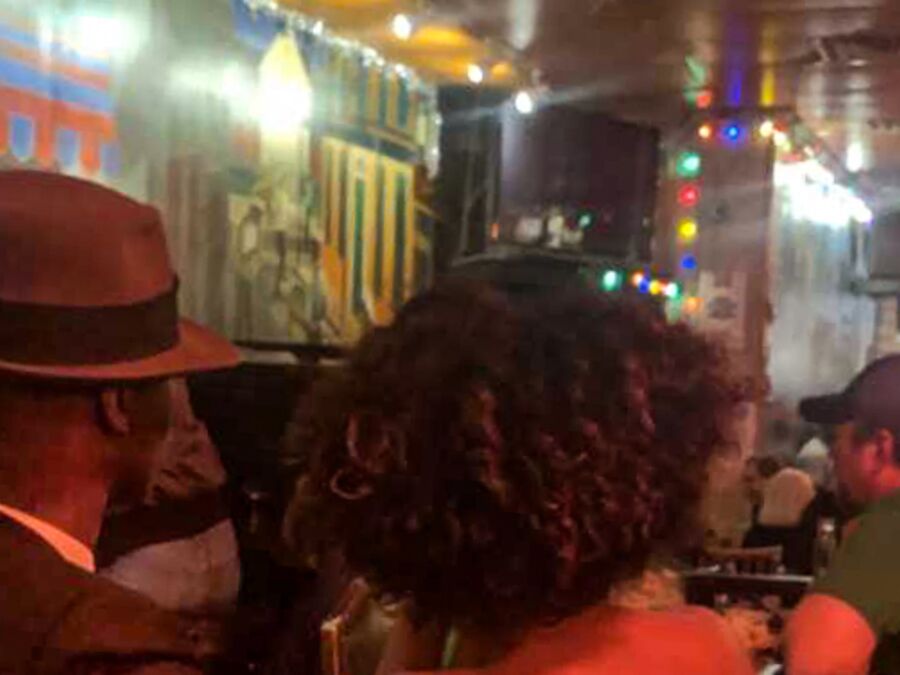 Konzert in der Kingston Mines Blues Bar, Chicago