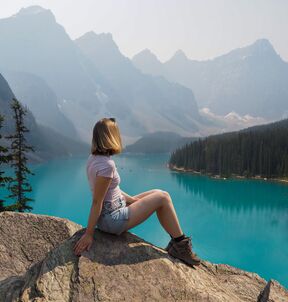 Wundervolle Aussicht auf den Moraine Lake Wundervolle Aussicht auf den Moraine Lake