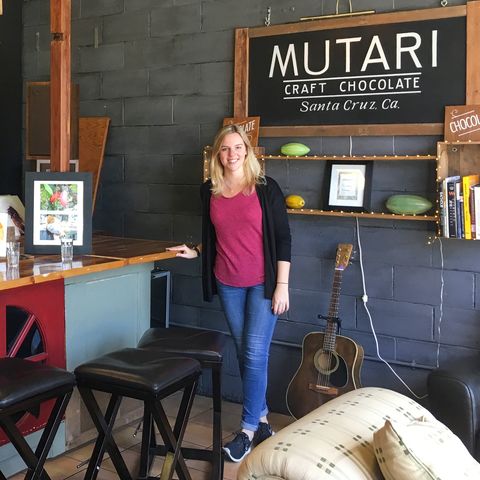 CANUSA-Mitarbeiterin Laura Hardt im Mutari Chocolate House & Factory in Santa Cruz, Kalifornien