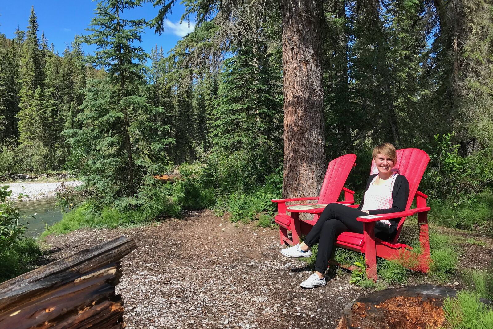 CANUSA Mitarbeiterin Lena Weigert im Jasper-Nationalpark in Alberta