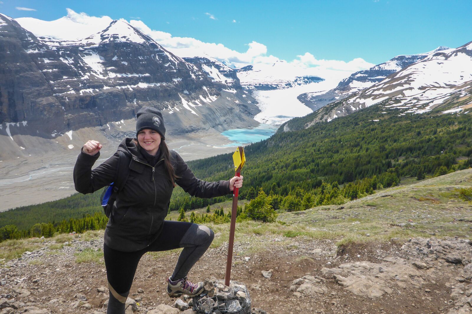 Maja Sebode wÃ¤hrend einer Wanderung auf dem Park Ridge Trail in Banff