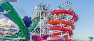 allgemein/storytelling/17-karibik-kreuzfahrt-fam/exterior-aquapark-getaway.cr4592x2013-0x36