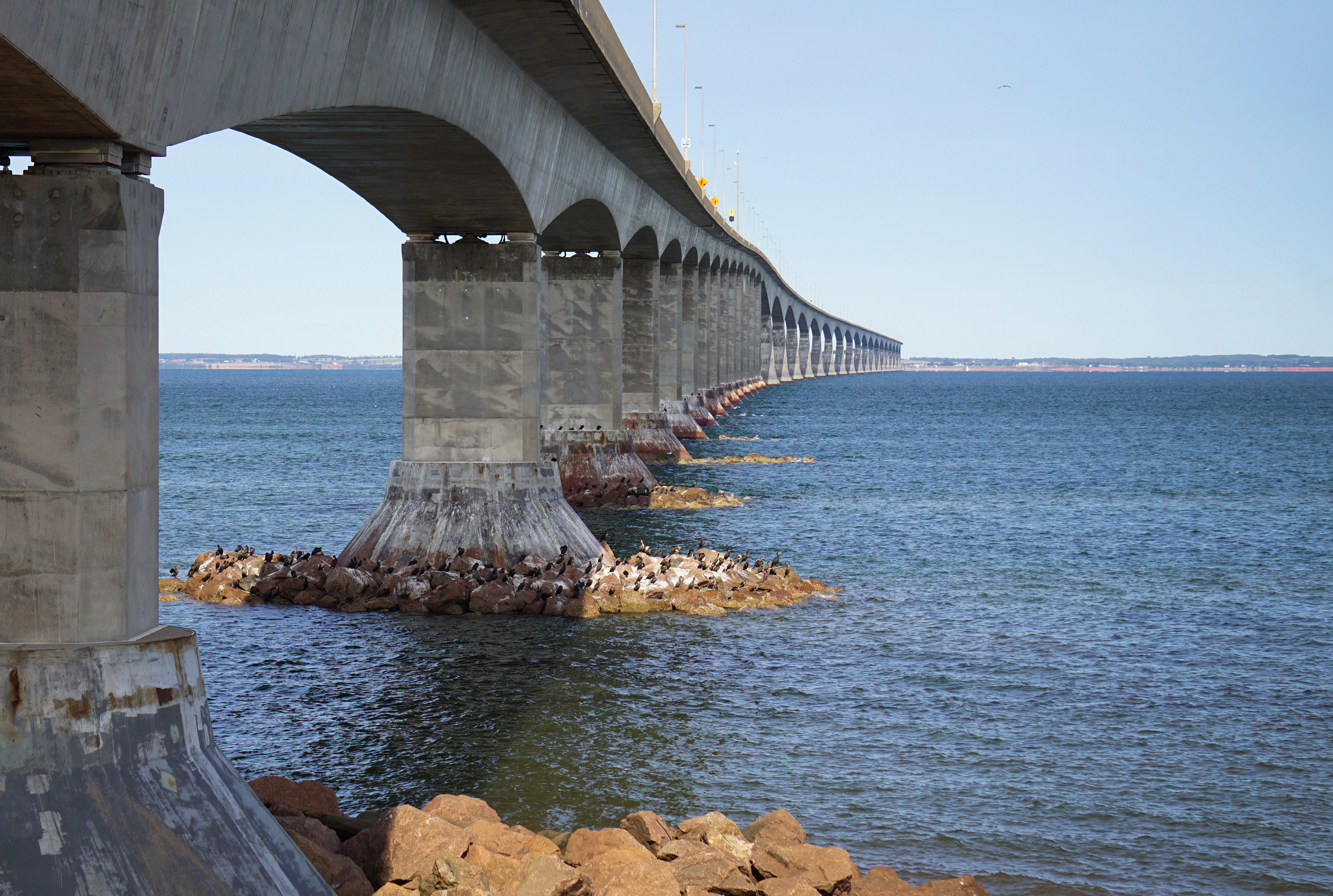 Die Confederation Bridge verbindet die kanadischen Provinzen New Brunswick und Prince Edward Island