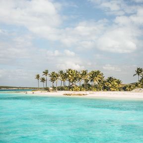 Exuma Cays - klares Wasser, blauer Himmel und unberÃ¼hrte StrÃ¤nde