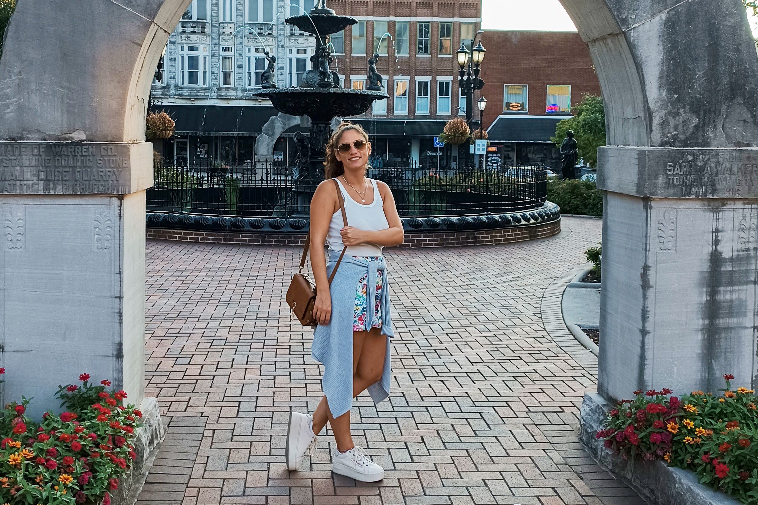 Giulia im Fountain Square Park in Bowling Green