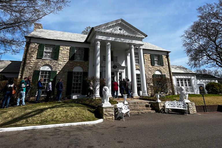 Großes ehemaliges Graceland Anwesen von Elvis Presley in Tennessee