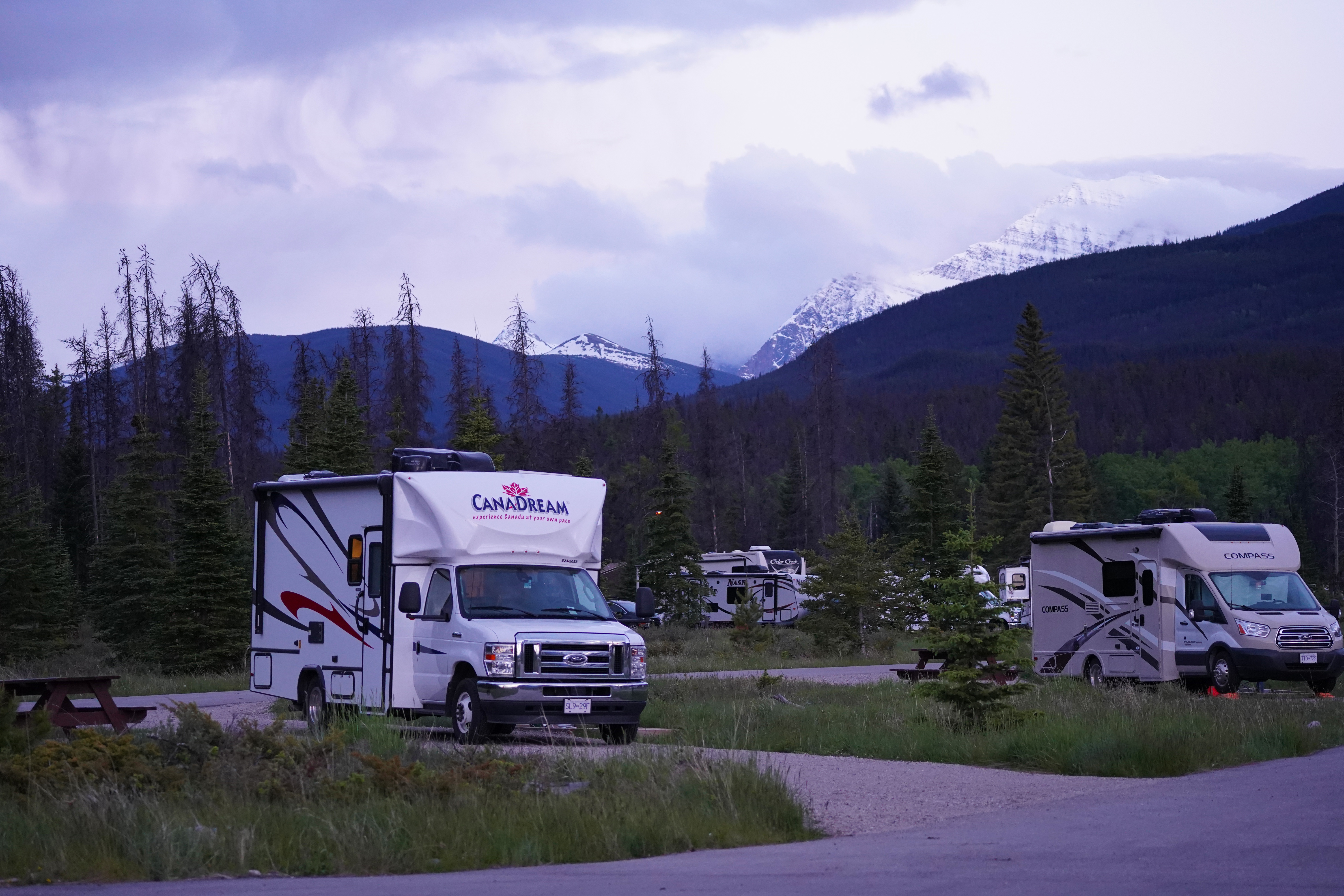 CanaDream Camper steht auf dem Whistlers Campground