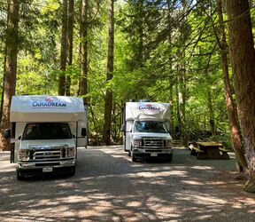 Stellplatz mit Canadream Campern im Alice Lake Provincial Park