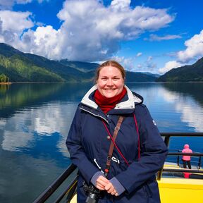 Sabrina auf der Grizzlybären Tour im Khutzeymateen Valley