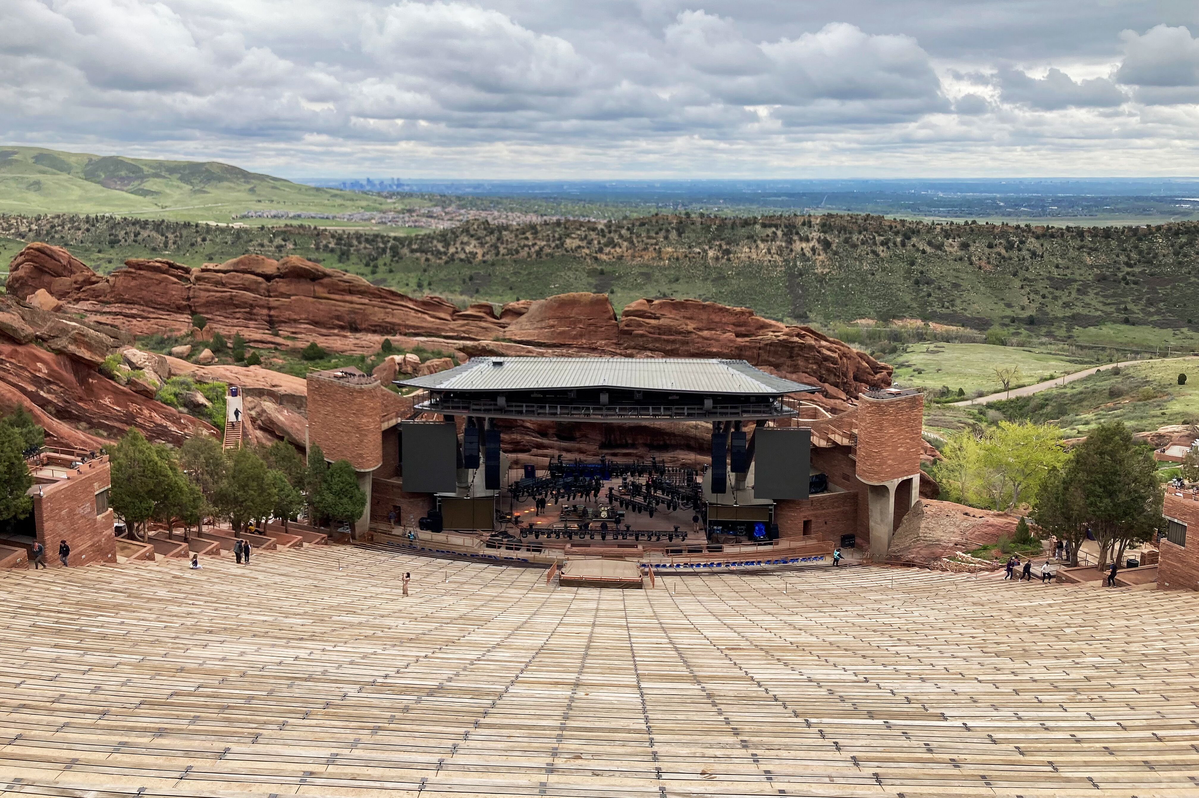 Blick auf das Red Rocks Amphitheatre und den Red Rocks Park