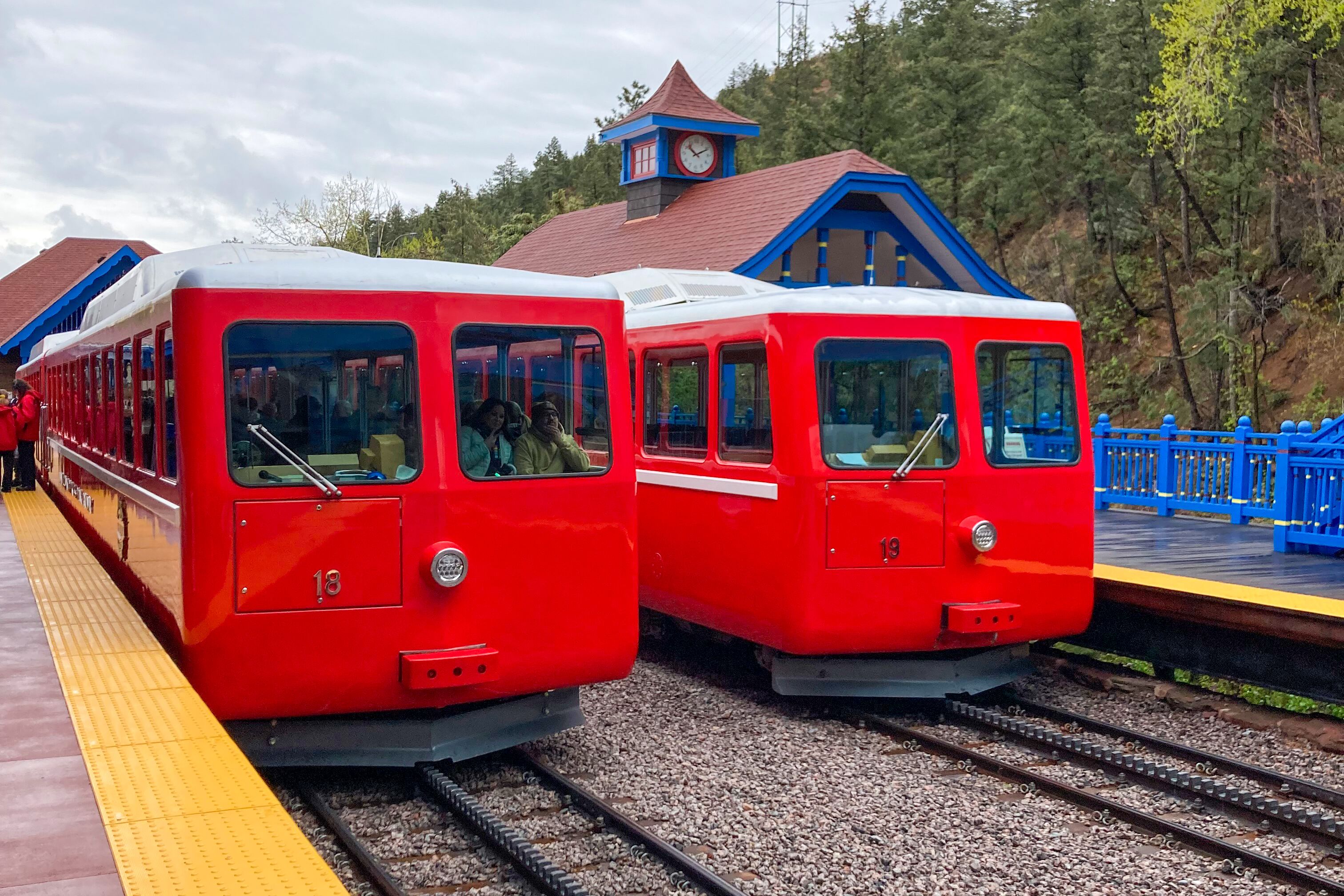 Die Broadmoor Manitou & Pikes Peak Cog Railway