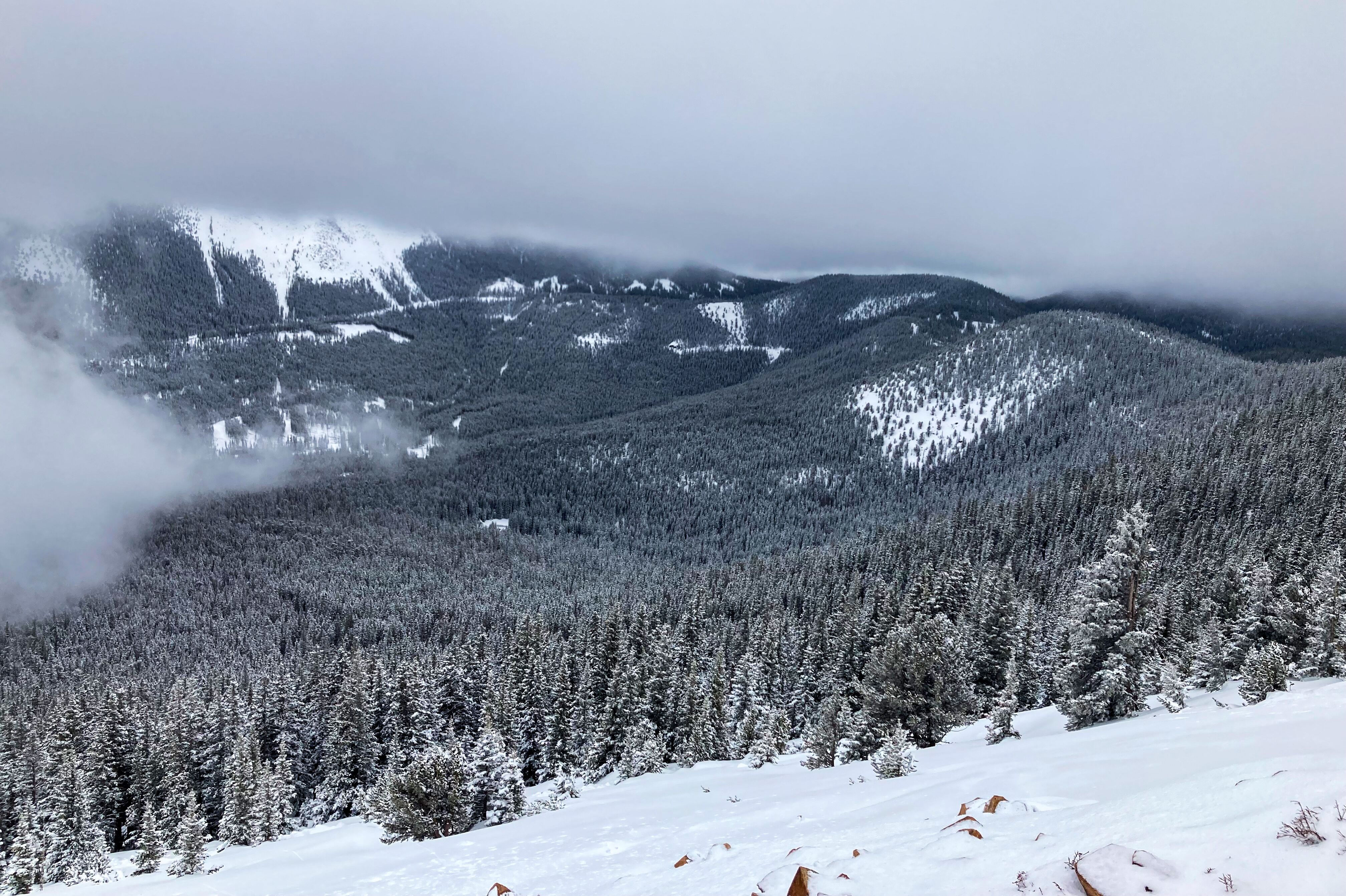Winterlandschaft auf dem Weg von Manitou Springs zum Pikes Peak