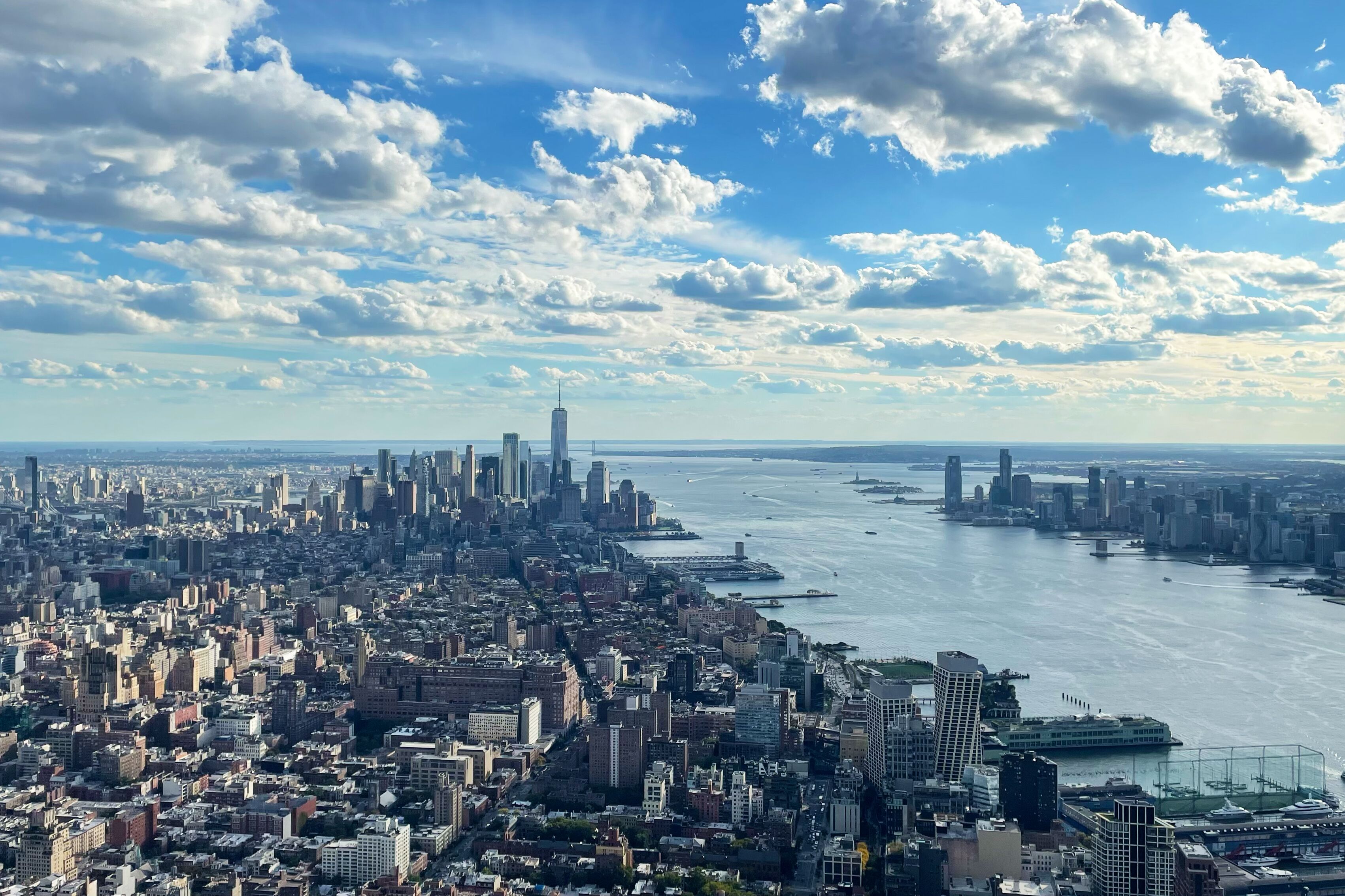 Ausblick vom The Edge auf Manhattan und den Hudson River