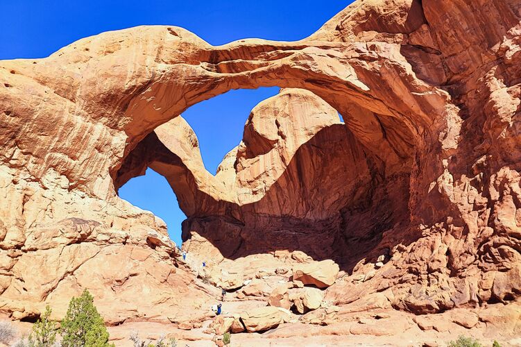 Atemberaubende Sandsteinbögen im Arches Nationalpark Atemberaubende Sandsteinbögen im Arches Nationalpark