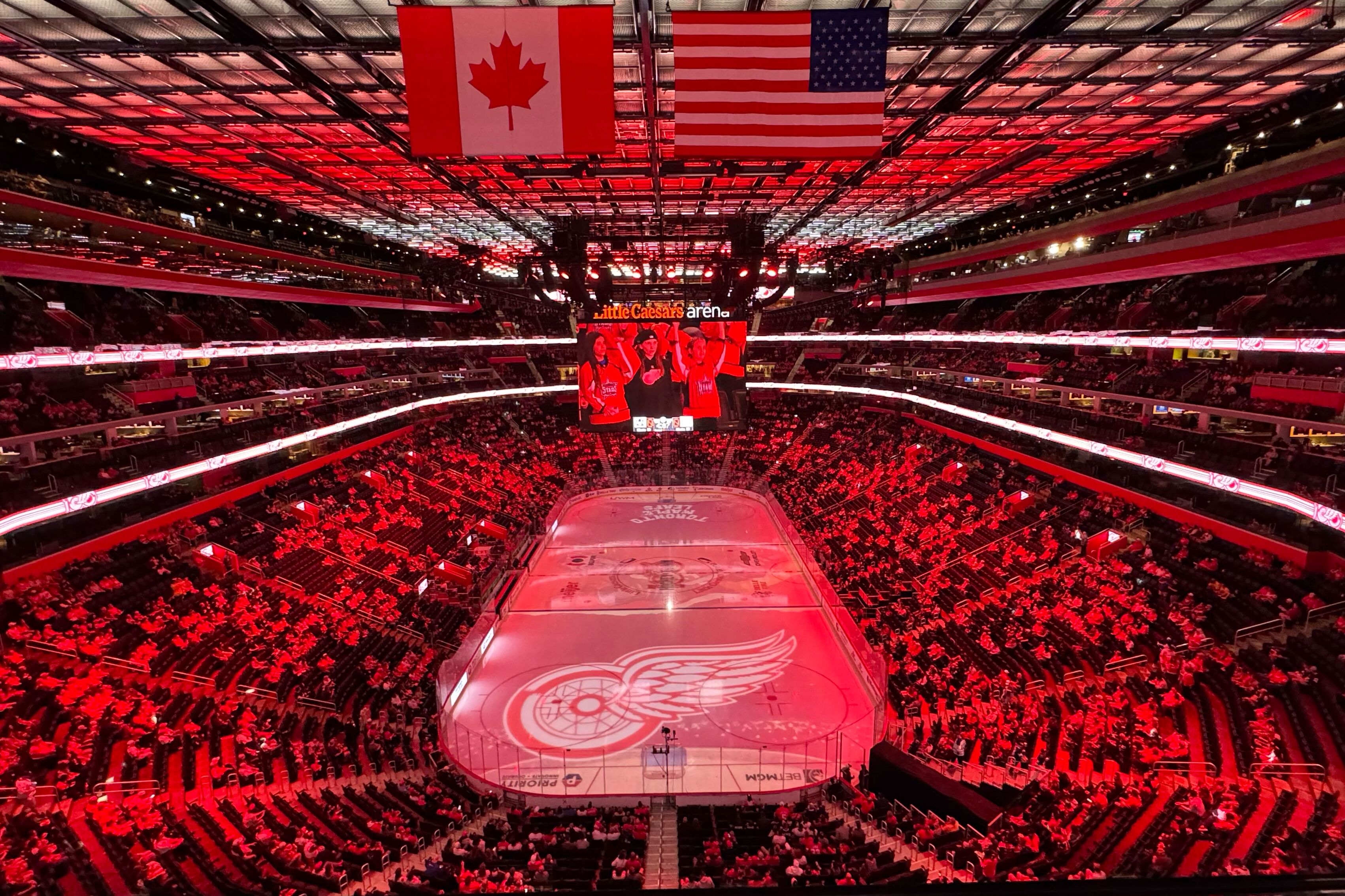 Eishockeyspiel Red Wings vs. Toronto Maple Leafs in der Little Caesars Arena