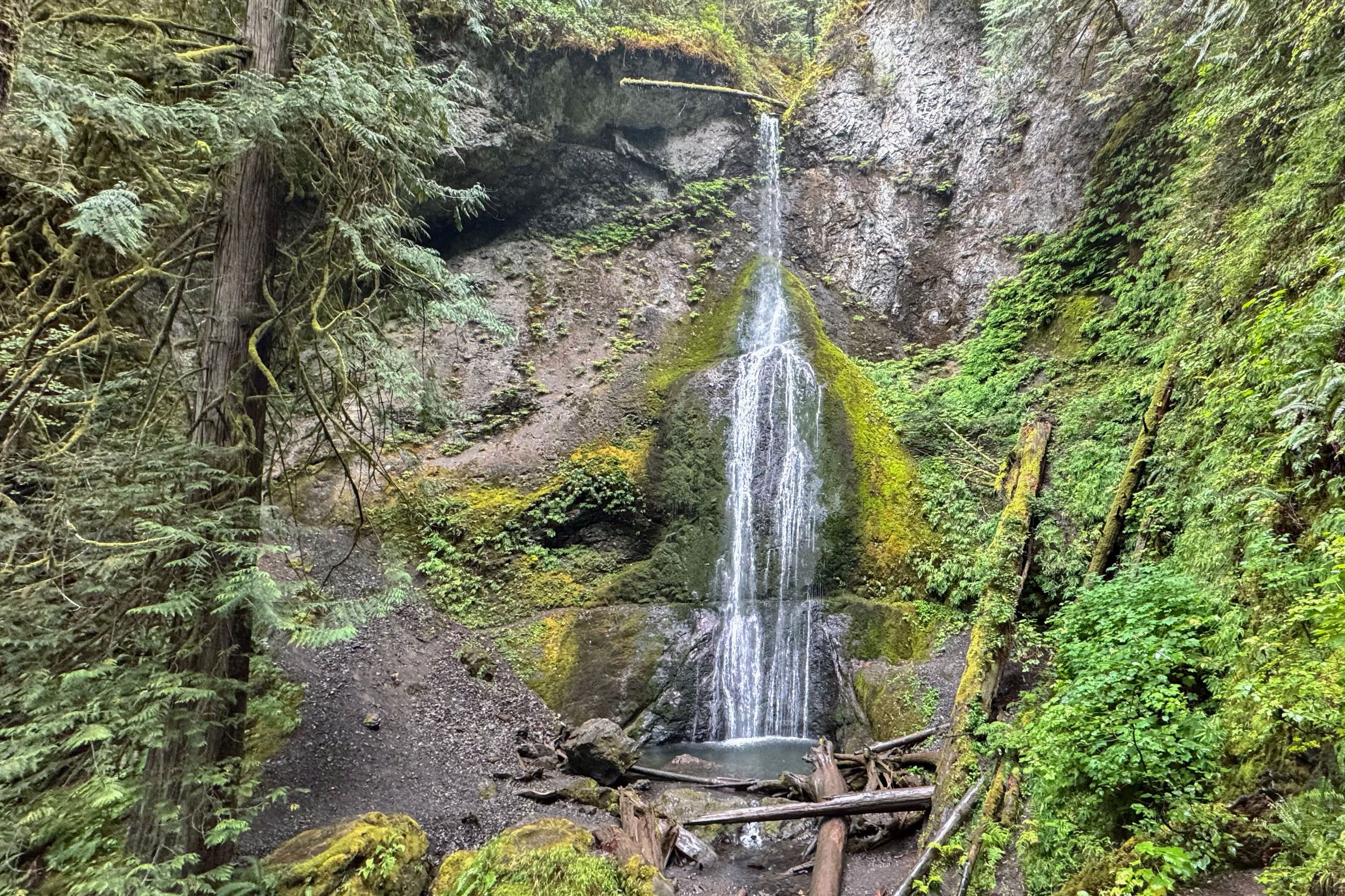 Atemberaubende Marymere Falls in Washington