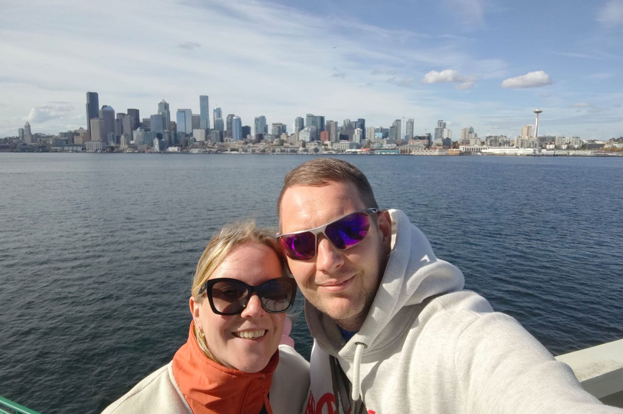 Selfie von Ronja mit Skyline von Seattle im Hintergrund