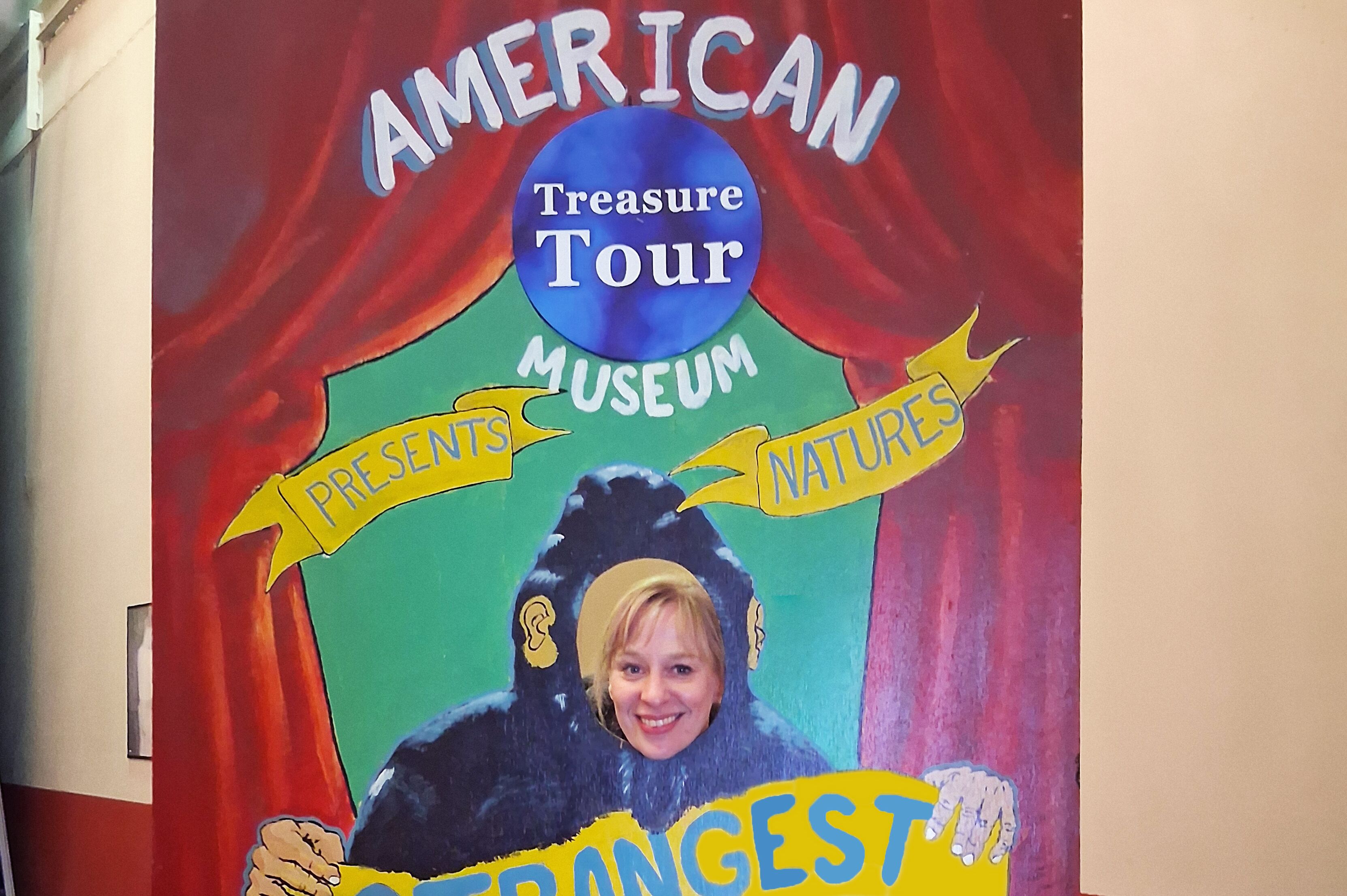 Svenja im American Treasure Tour Museum