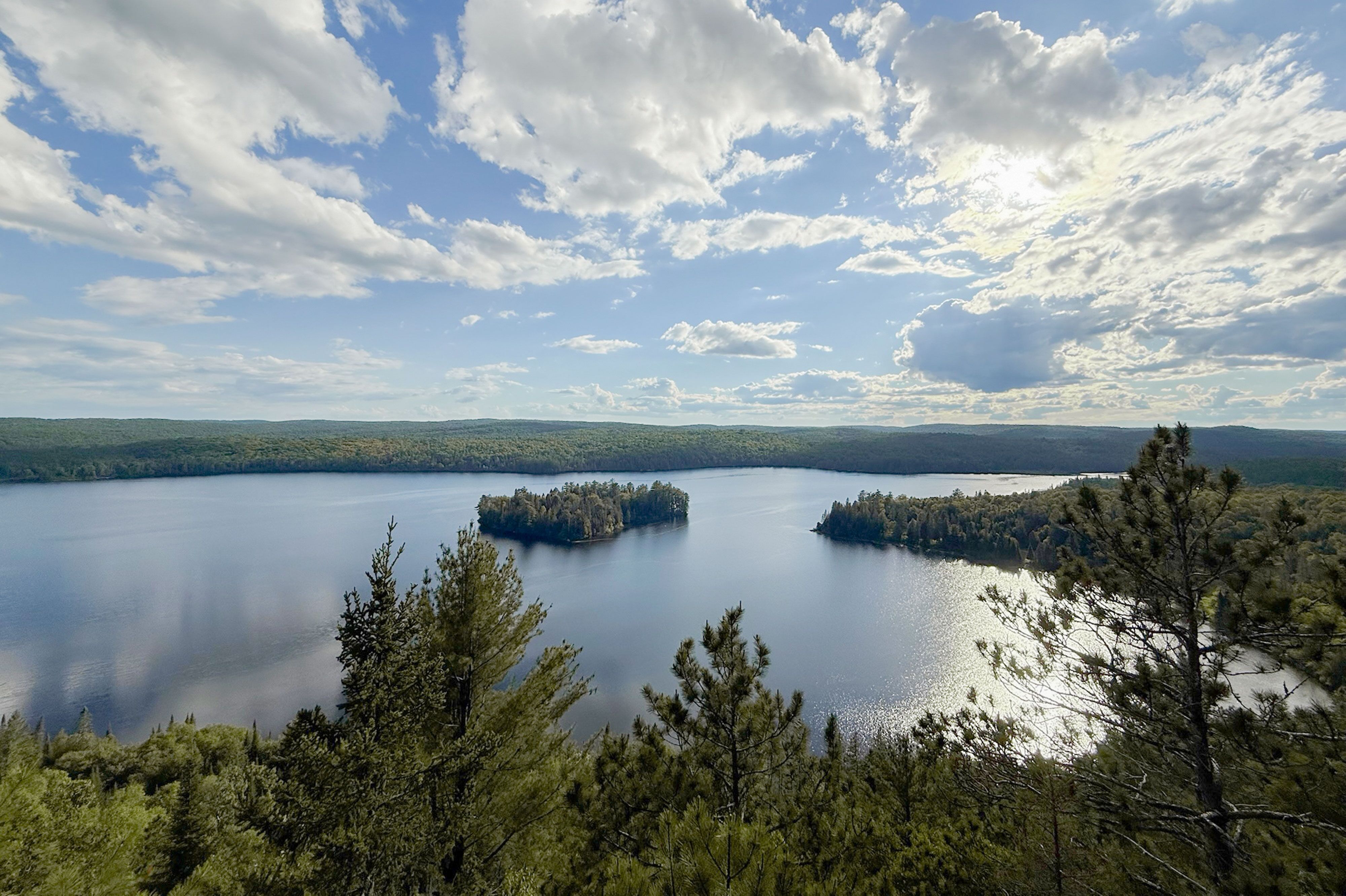 Schöne Aussicht auf den Algonquin Provincial Park in Ontario