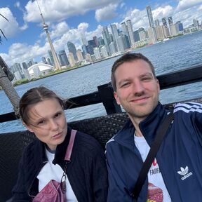 Wassertaxi Dienst Toronto Tiki Taxi im hawaiischen Tiki Stil Wassertaxi Dienst Toronto Tiki Taxi im hawaiischen Tiki Stil
