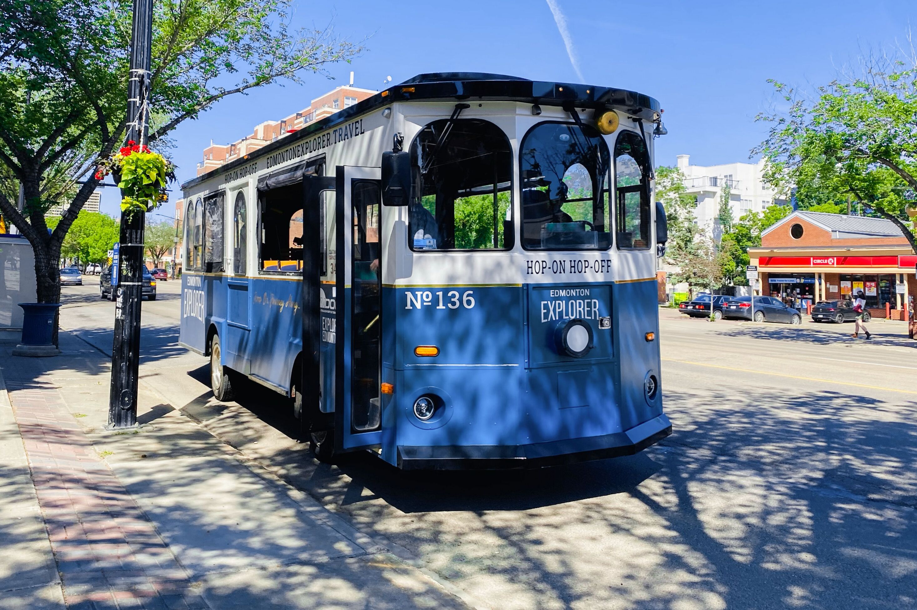 Mit dem Edmonton Explorer Hop on Hop off Bus durch Edmonton
