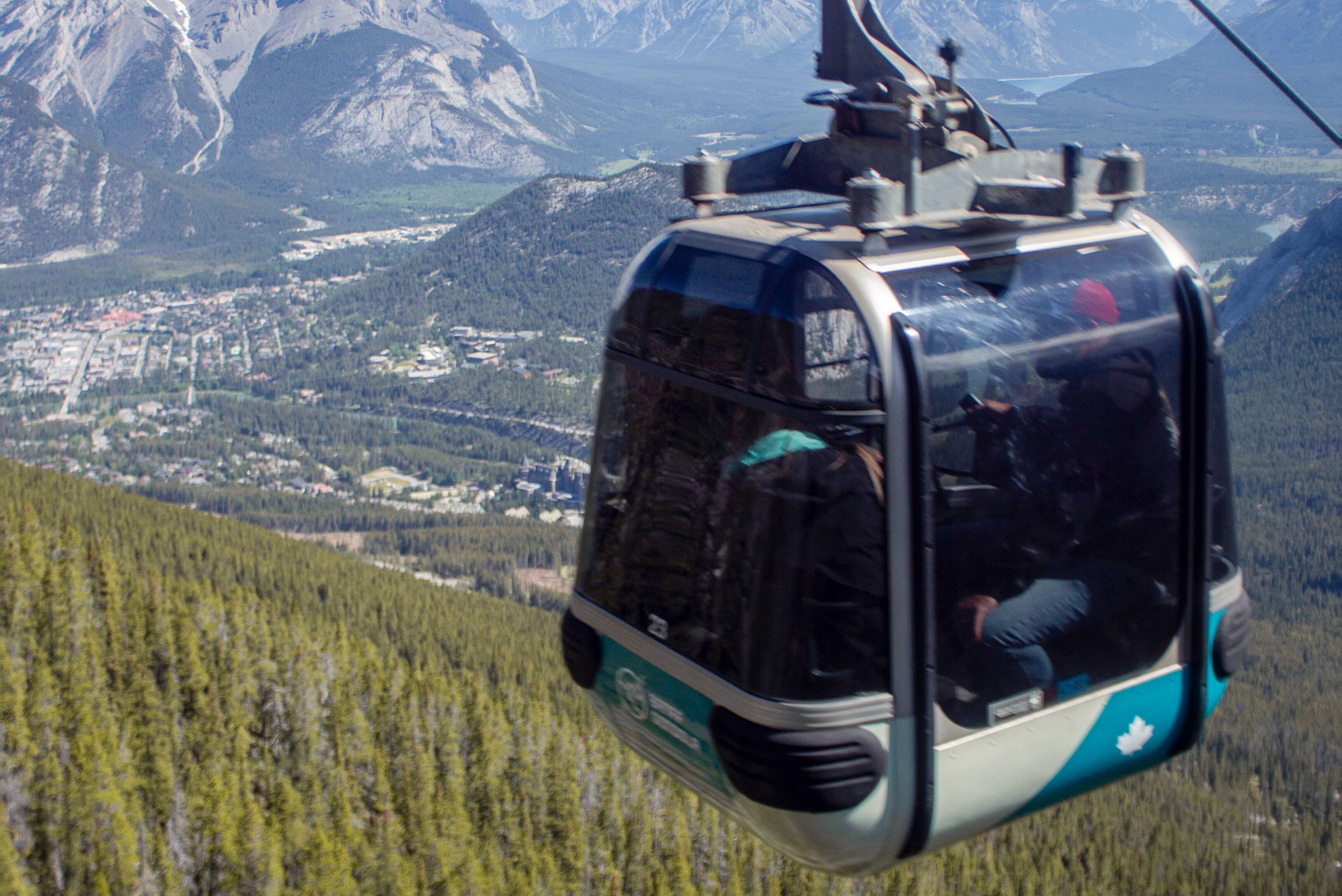 Gondel über Banff mit Aussicht