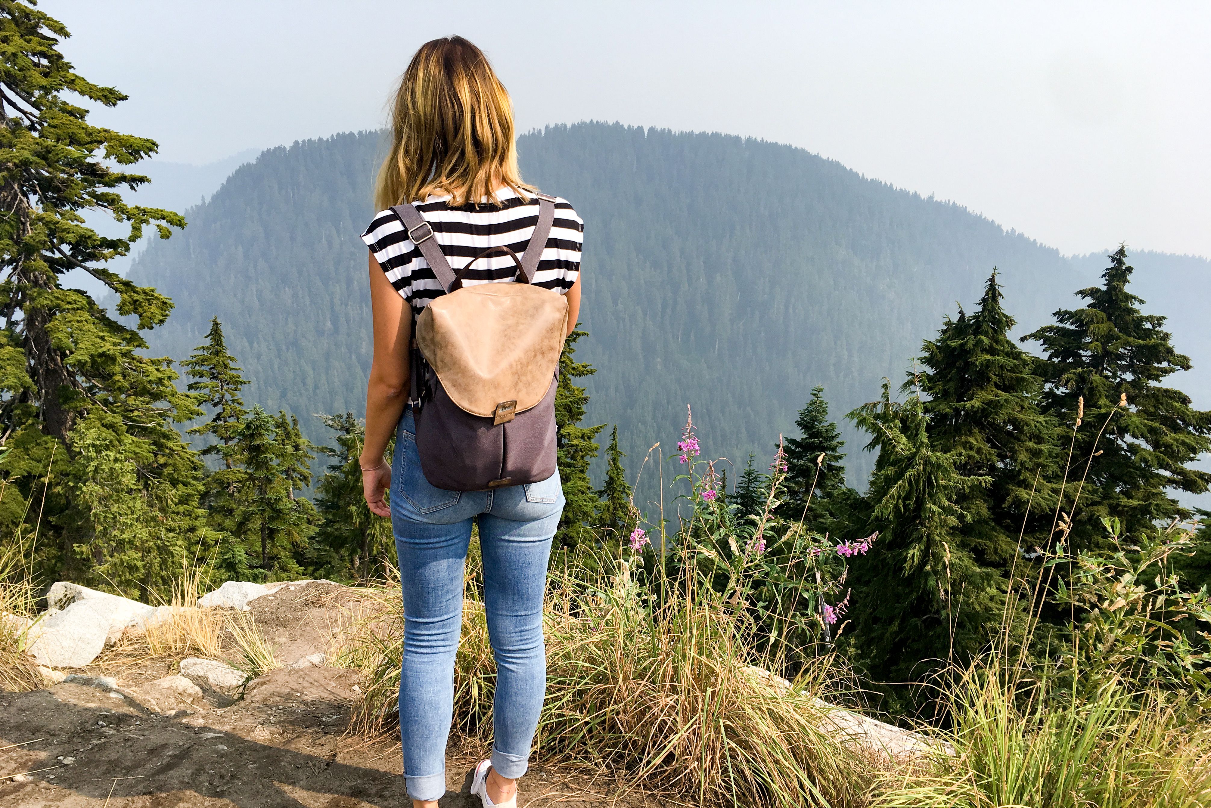 Mitarbeiterin Lena Walter auf dem Grouse Mountain nahe Vancouver