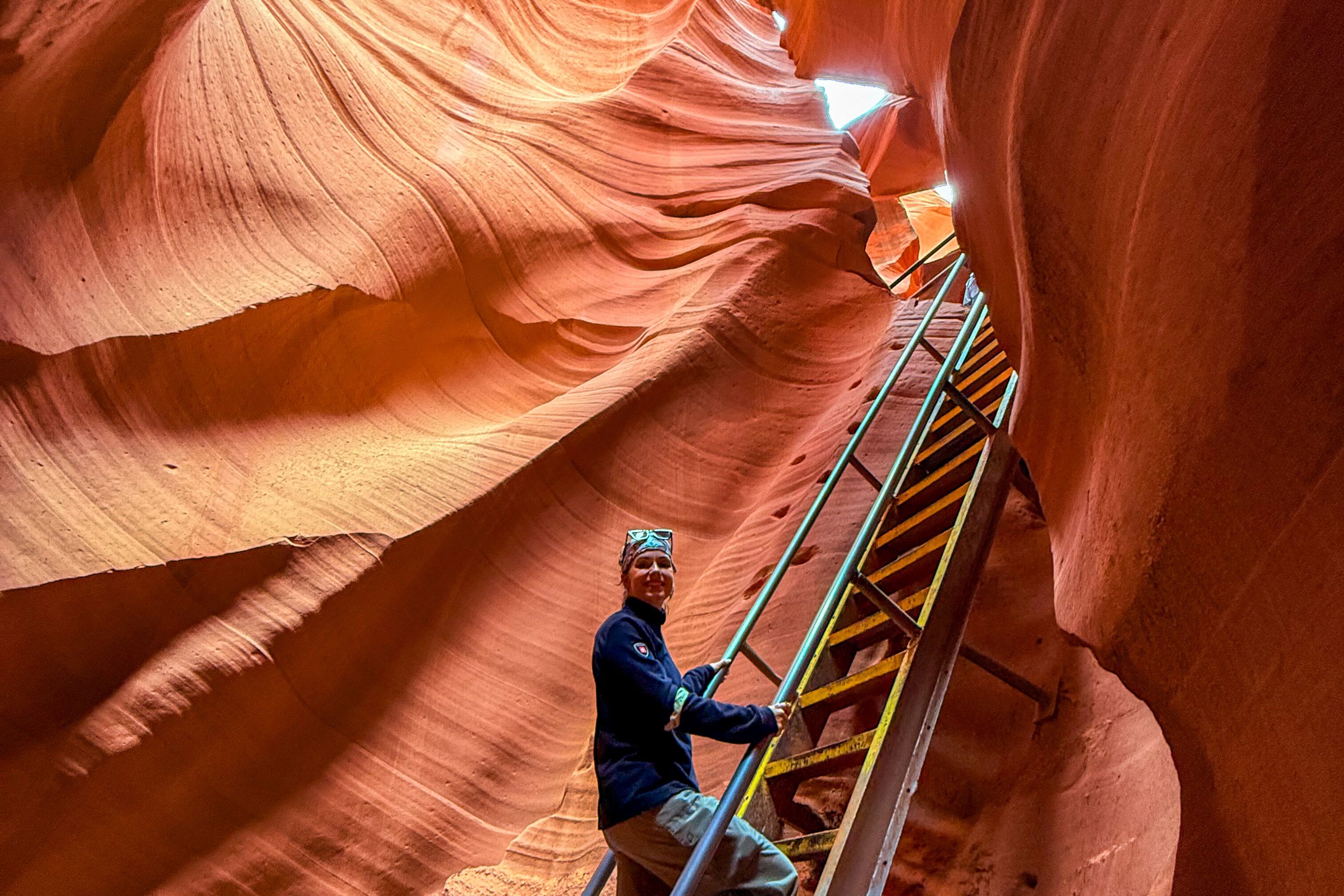 Auf der Leiter im Antelope Canyon