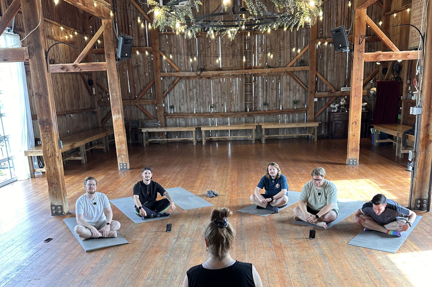 allgemein/zuredaktionellenzwecken/pietsmiet-kampagne/pietsmiet–yoga-prince-edward-county.cr1774x1182-0x380
