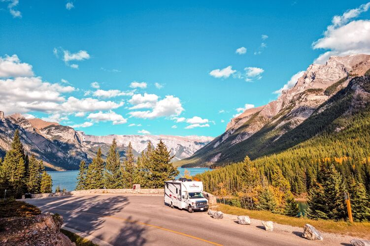 Ein Roadtrip in den Rocky Mountains mit dem Super Van Camper von CanaDream