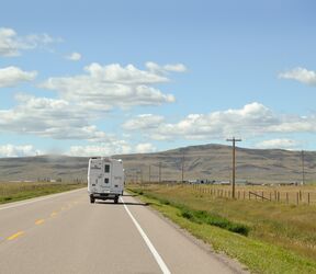 Unterwegs mit einem CanaDream TCA Modell in Alberta Unterwegs mit einem CanaDream TCA Modell in Alberta
