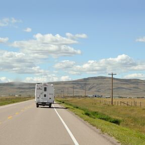 Unterwegs mit einem CanaDream TCA Modell in Alberta