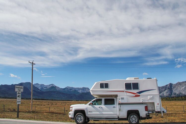 Unterwegs mit einem CanaDream TCA Modell in Alberta