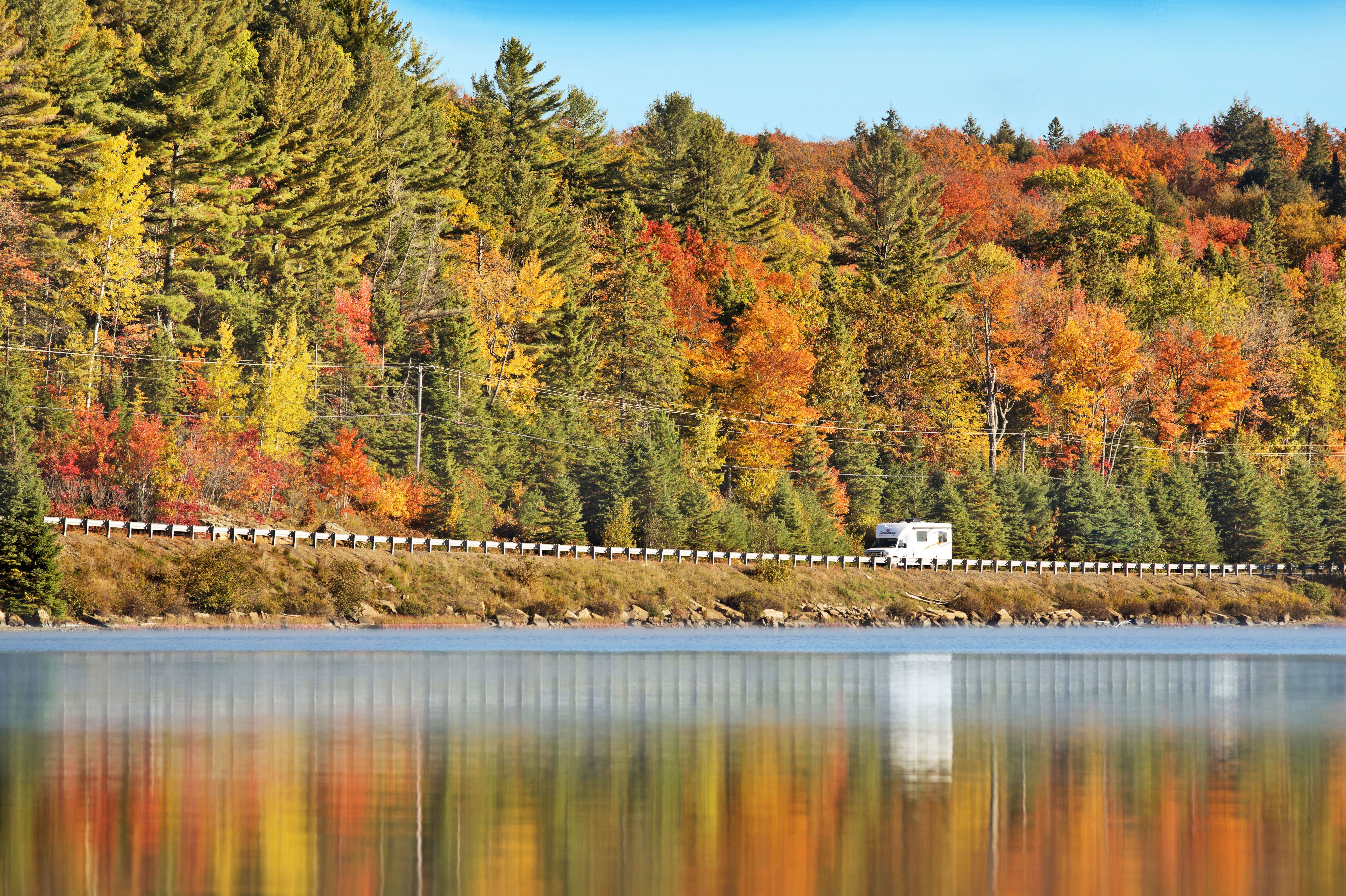 Canadream SVC im Algonquin Provincial Park im Herbst, Ontario